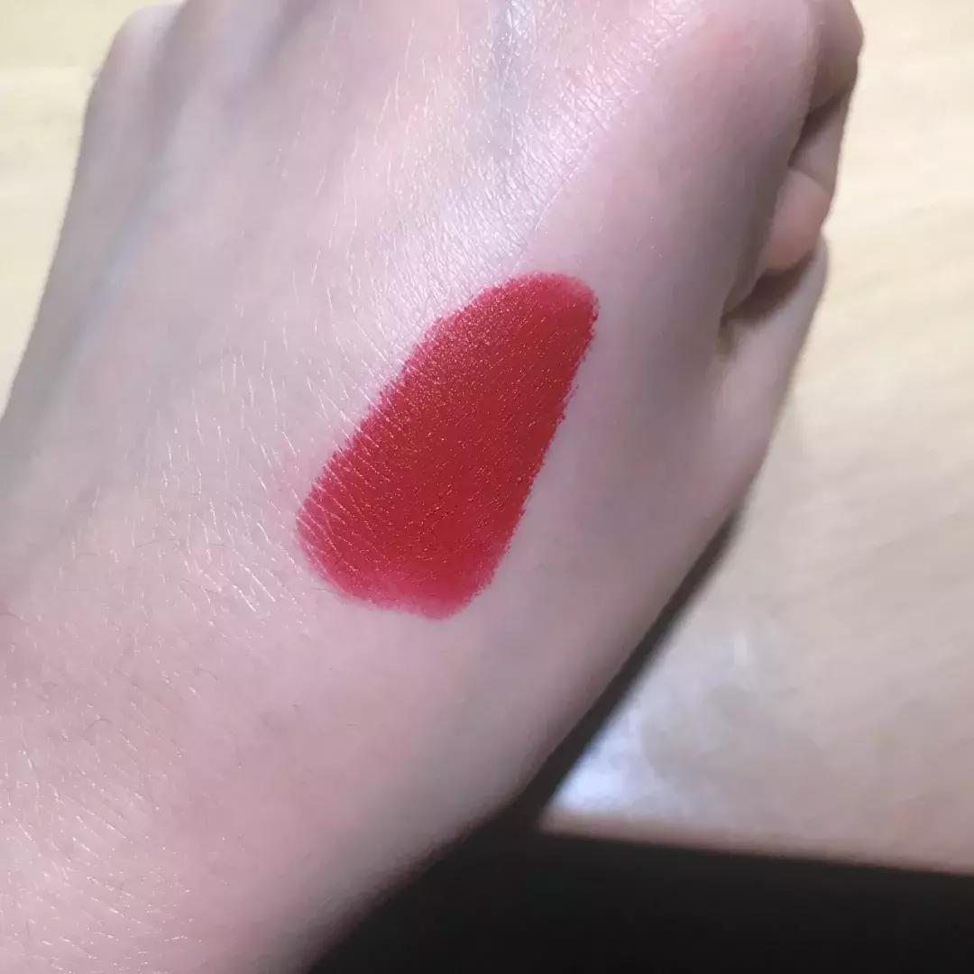 黄皮适合的奶杏色口红推荐,小蛮腰口红色号推荐黄皮