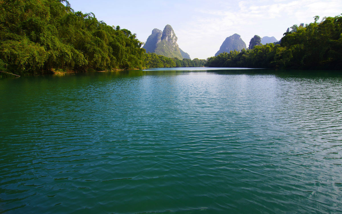 描写江河湖泊的名言名句或古诗,描写赞美祖国江河的词句