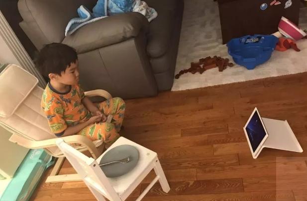 小孩看ipad的距离超过1.5米,小孩看ipad越远越好吗