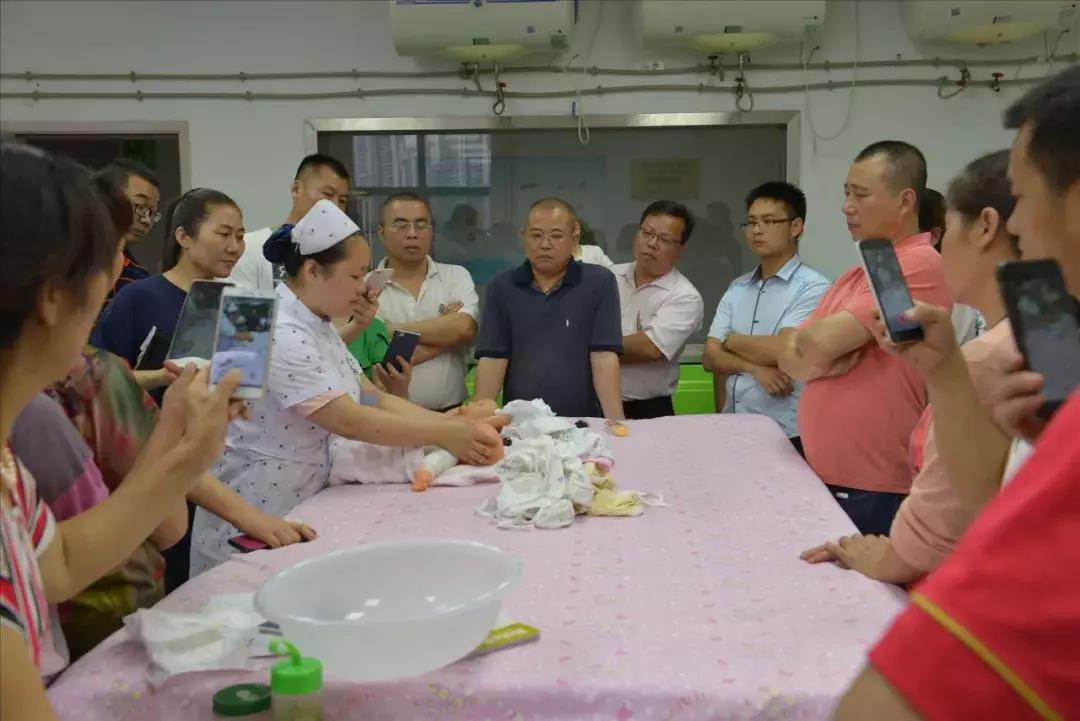 疤痕子宫怀孕多少周剖腹产最佳,剖宫产再次怀孕疤痕21mm