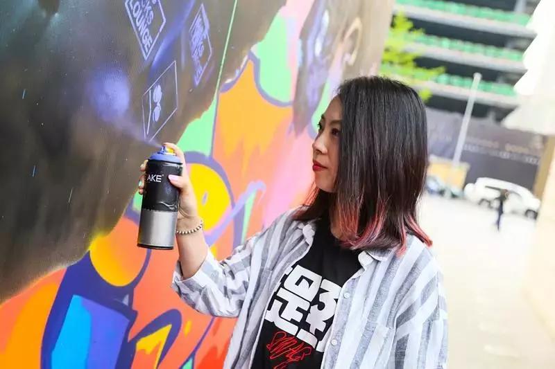 劲话论第四期丨成都sneaker都表白的耐克新鞋，自带增高效果？