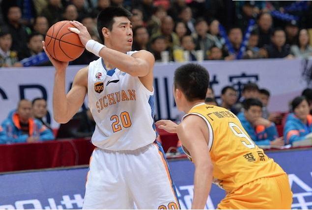 广东易建联最近一场比赛,广东队输球的心情