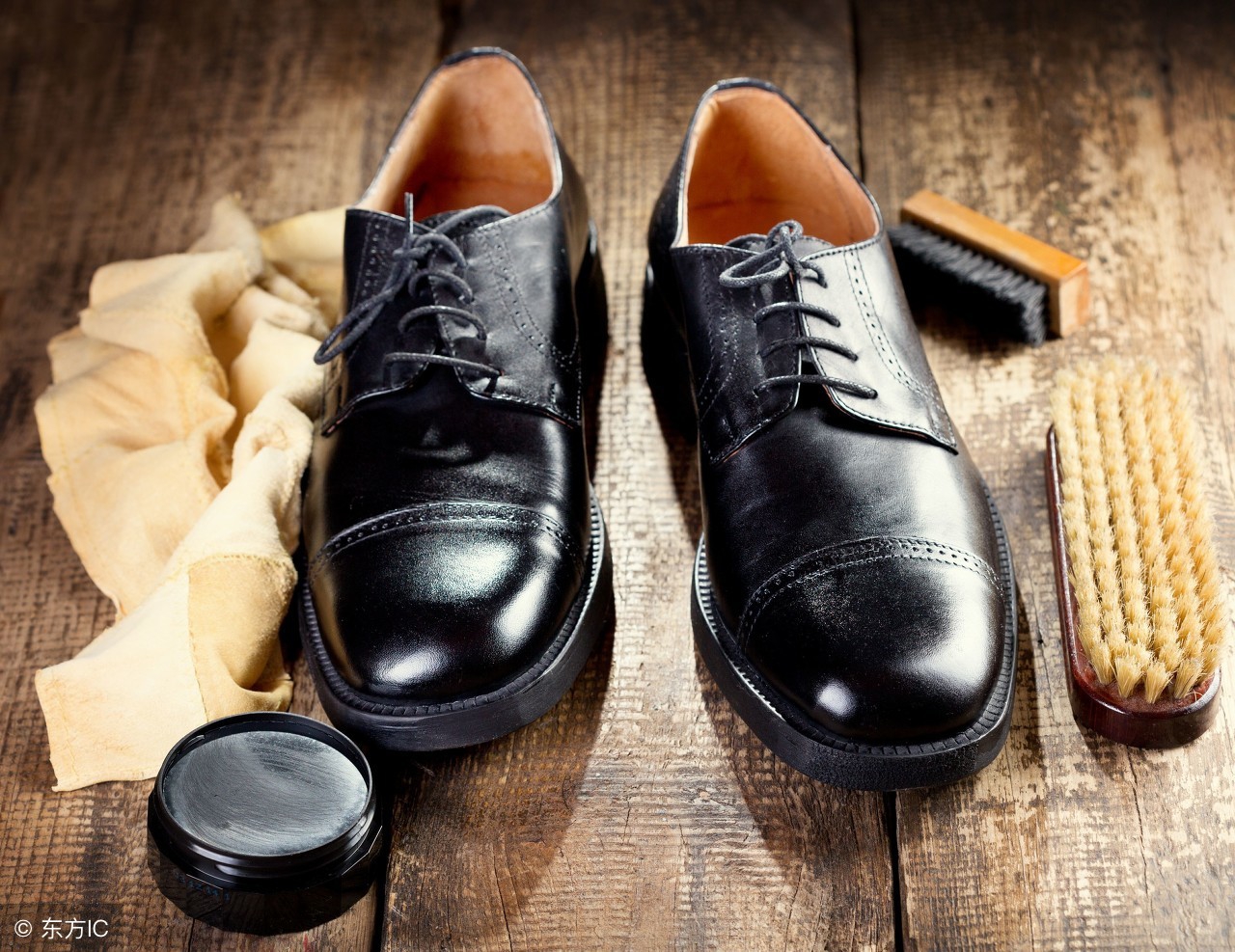 鞋子脱胶了怎么办别傻傻用胶水粘,鞋子脱胶用502之后怎么办