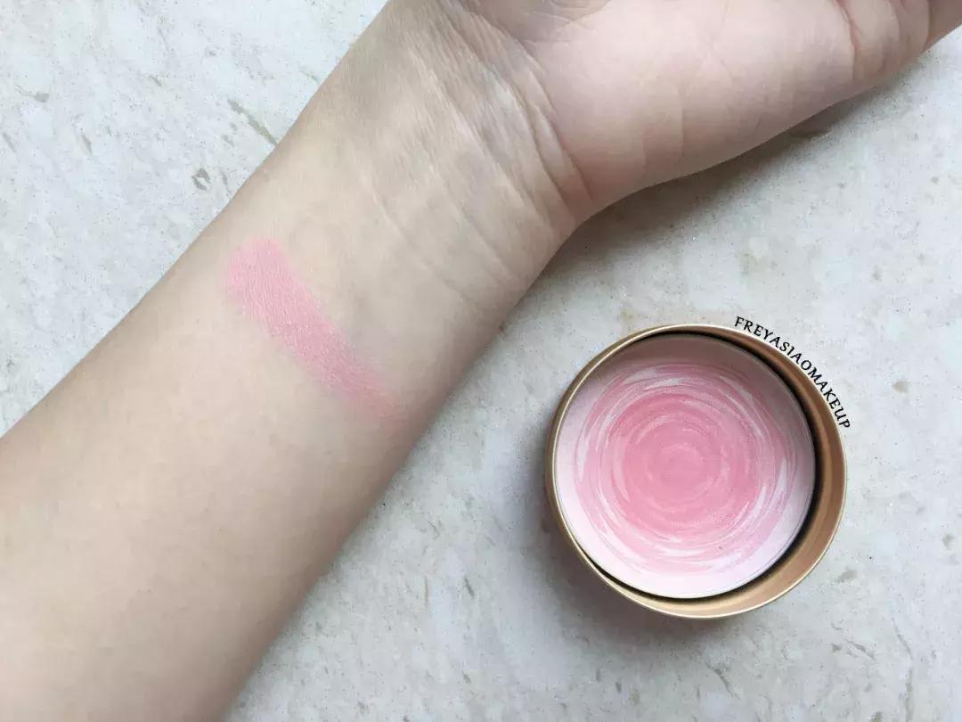 资生堂恋爱魔镜马卡龙腮红,马卡龙腮红低饱和