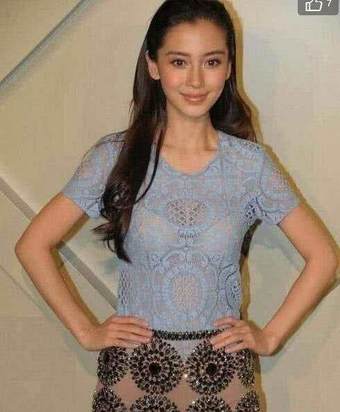 柳岩穿这几套礼服真的非常漂亮,女星露背装刘诗诗最美