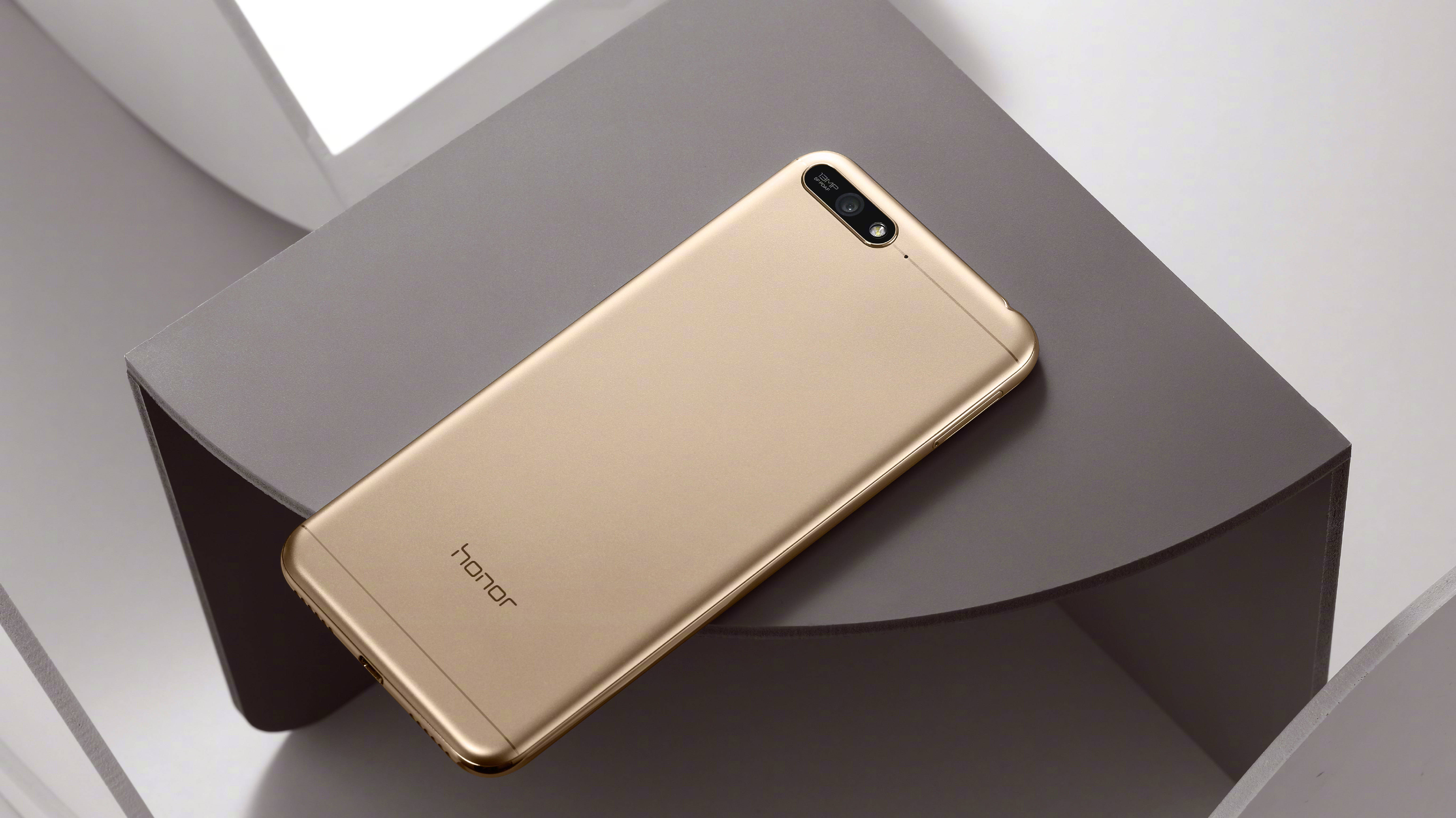 千元的全面屏手机荣耀7,荣耀畅玩7a高配版详细参数