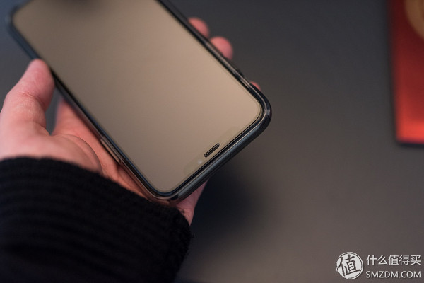 iphone手机一般推荐什么钢化膜,iphone手机原装膜好还是钢化膜好