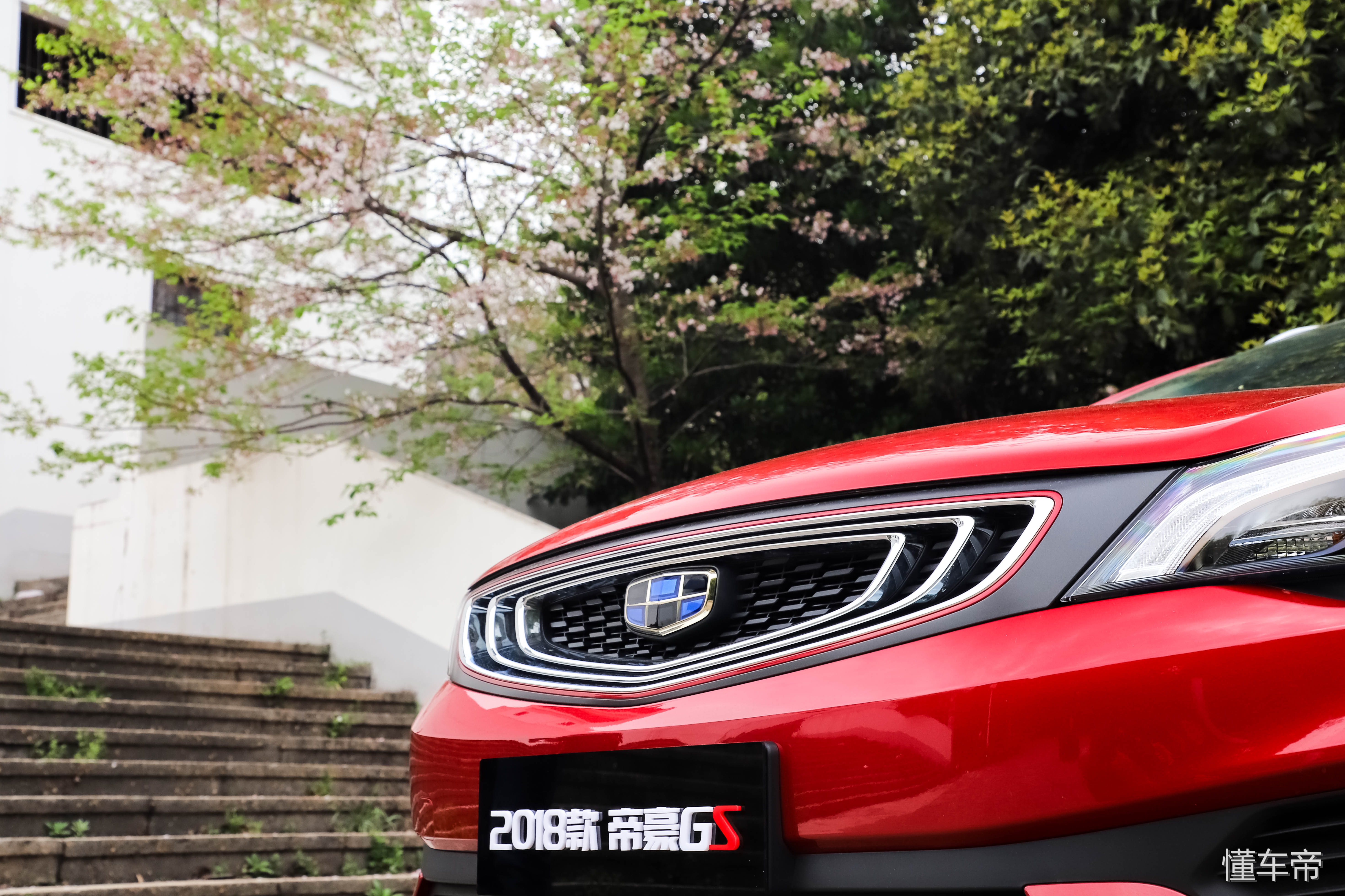 2018年帝豪gs有什么配置,2018款帝豪gs长什么样