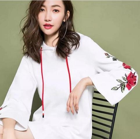 如何评价拉夏贝尔衣服,拉夏贝尔的衣服火了