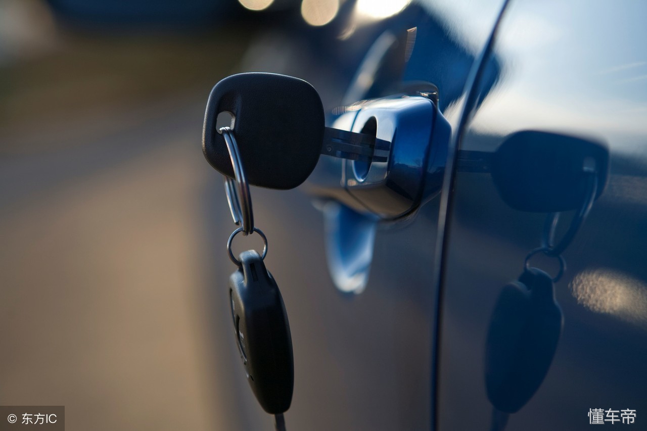 起亚智能钥匙没电了怎么启动汽车,智能钥匙没电怎么启动电动车