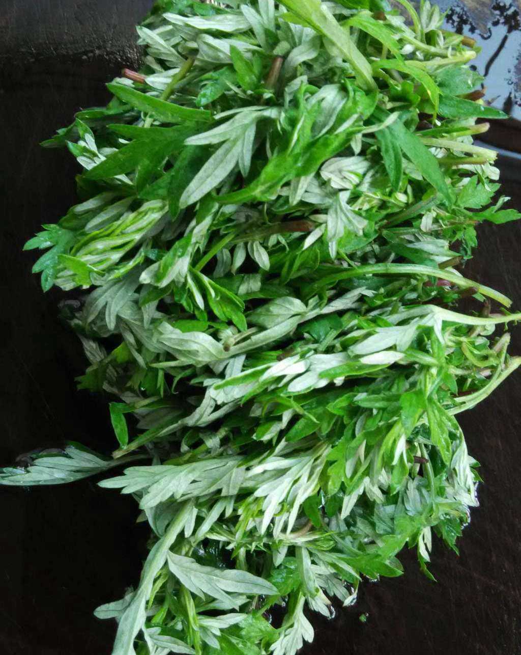 艾叶糯米团子的做法大全,糯米粉艾叶团子