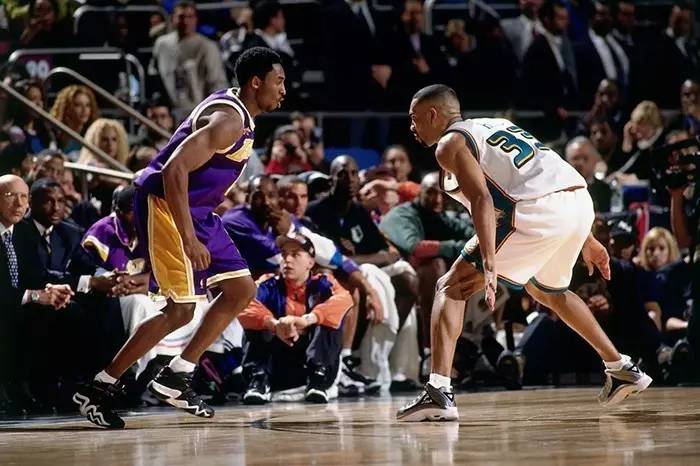 回忆篇从青涩到成熟记忆里的黑曼巴 ----科比战靴系列