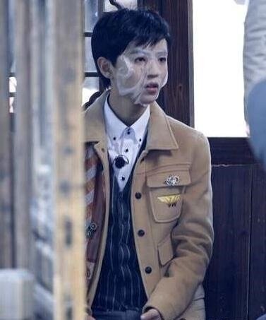 易烊千玺张艺兴素颜,易烊千玺张艺兴颜值