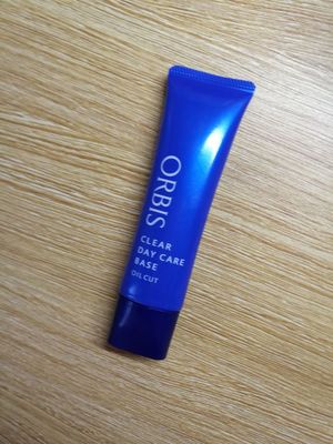 露华浓510和雅诗兰黛420,露华浓225和雅诗兰黛42颜色一样吗