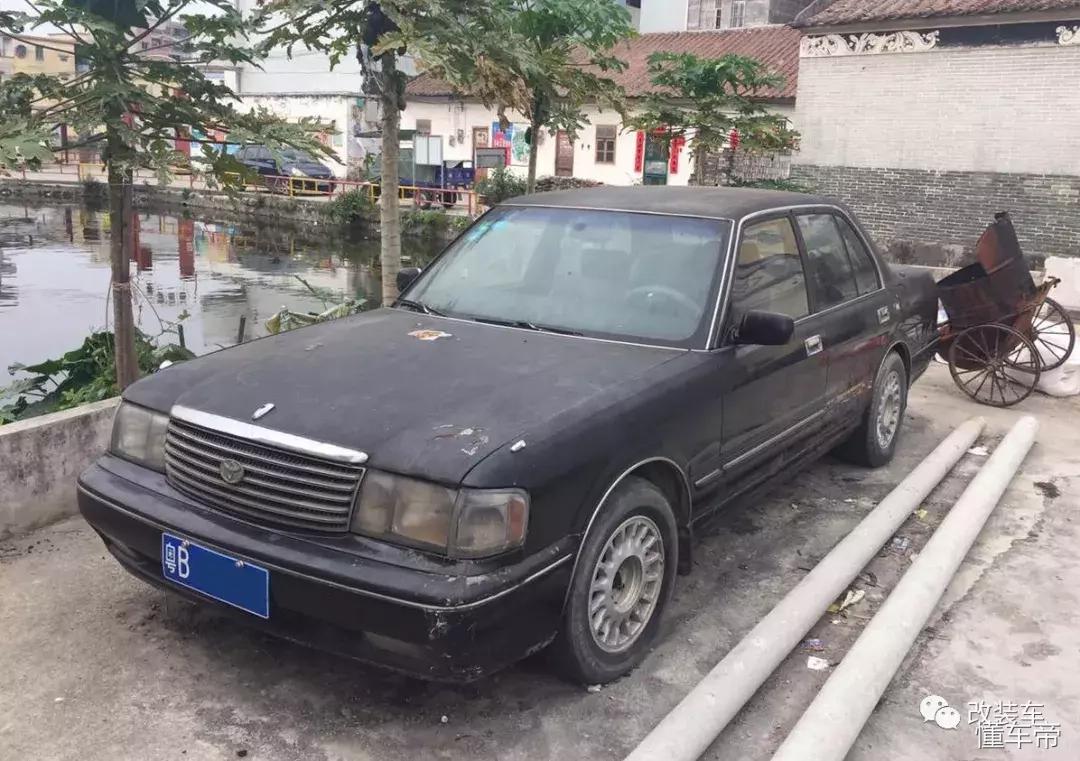 当年价值百万的凌志LS400被黄标报废，场面真是太残忍了！