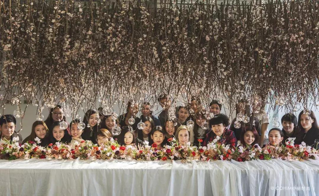 花艺设计师可以转行做什么,花艺设计每天都需要做些什么事情