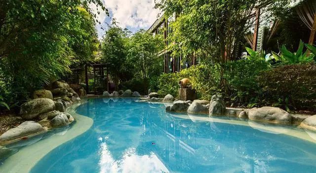 腾冲热海流连忘返,走进腾冲热海