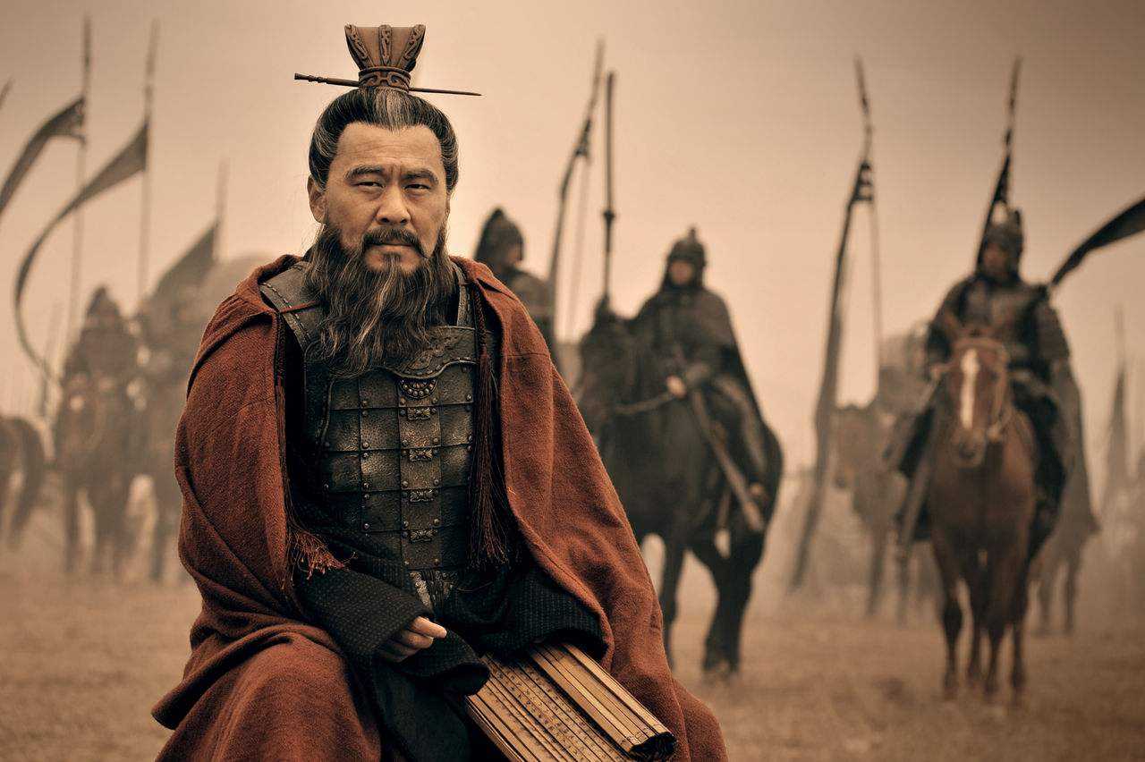 吕布偷袭曹操的眼珠,三国吕布大战曹操六将