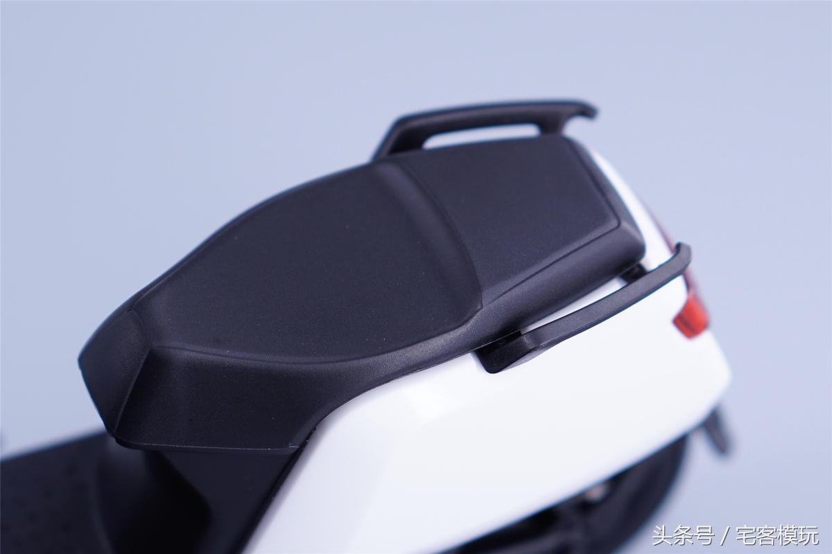 小牛电动车n1s动力版多少ah,76v100a小牛n1s尺寸