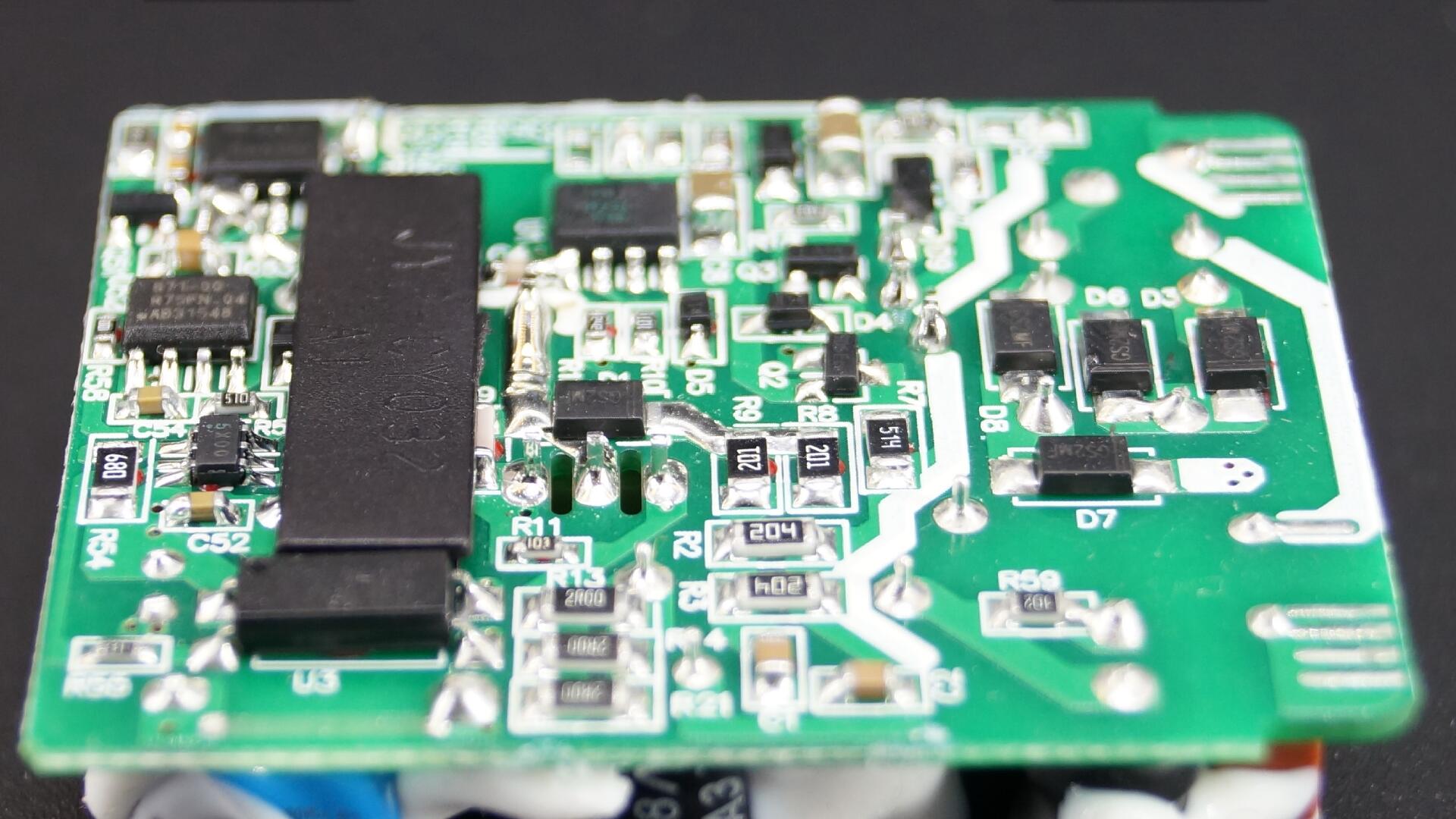 魅族充电器二换一,魅族原装充电器拆解