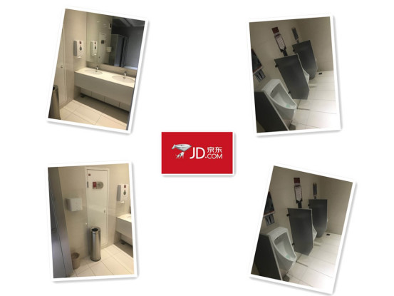 冒死闯进厕所*拍偷**，结果发现了......