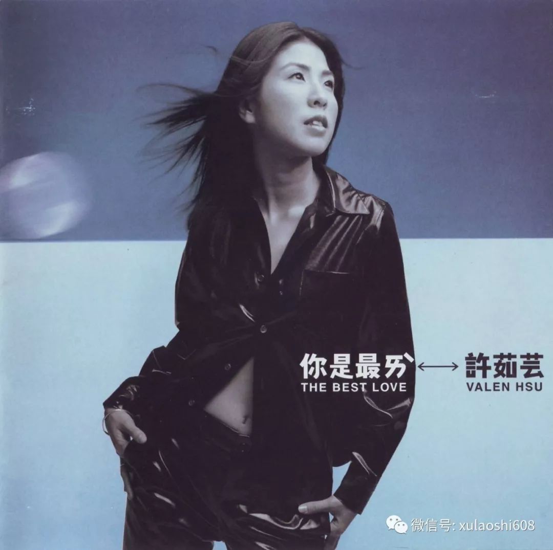 戴佩妮扁平足拇指外翻图片,戴佩妮扁平足