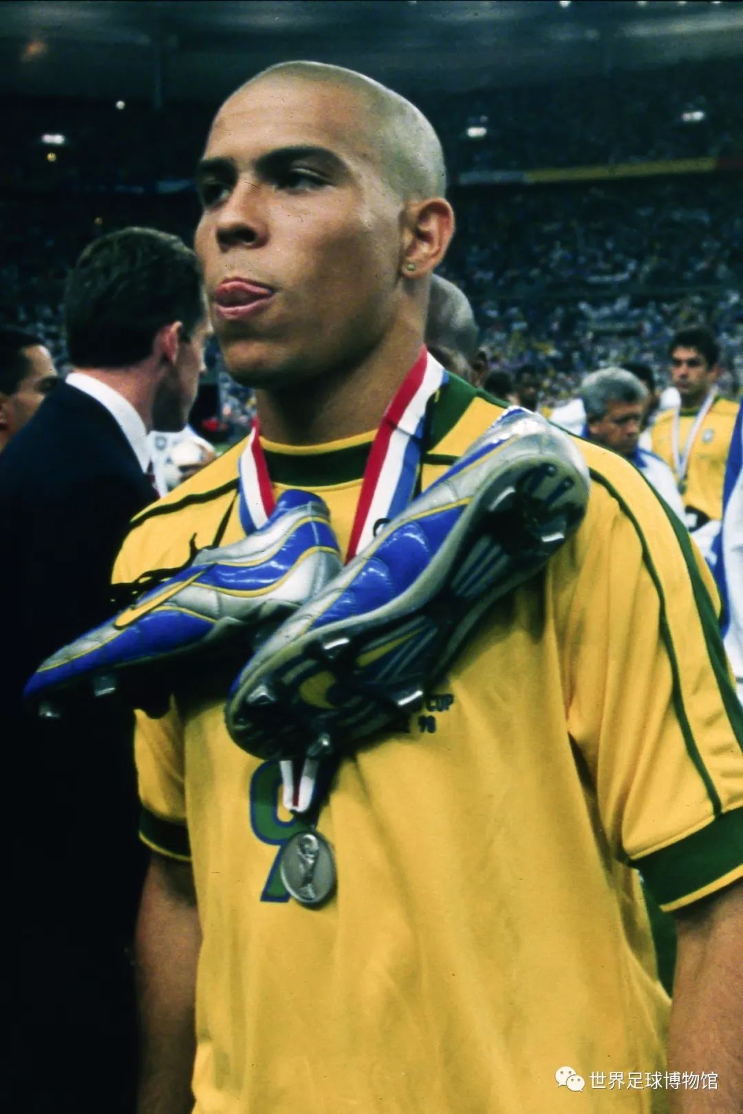 连内马尔都模仿过的“阿福头”,背后却是罗纳尔多的心酸