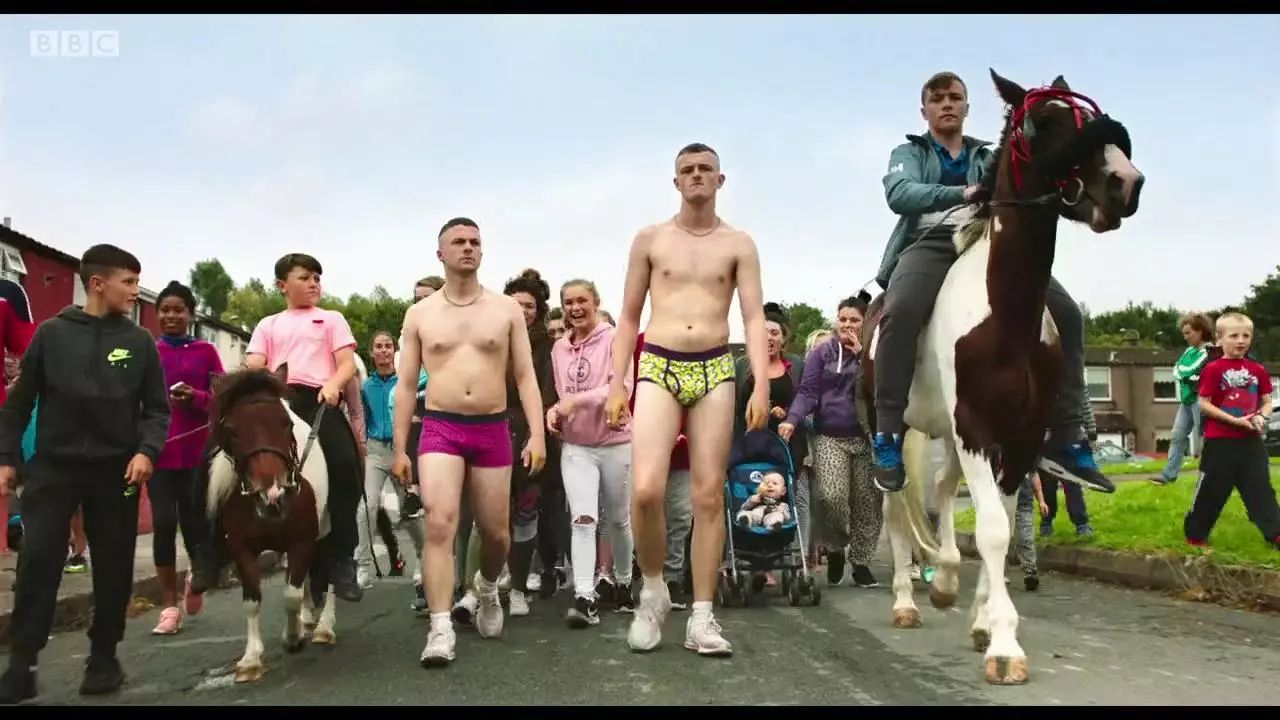 “我不是同性恋，如果是，我愿意和他搞基”