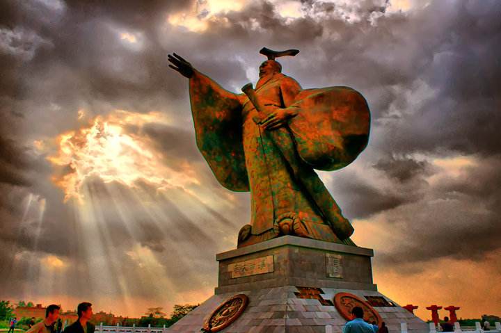 伴君如伴虎辅佐皇帝,伴君如伴虎费力不讨好