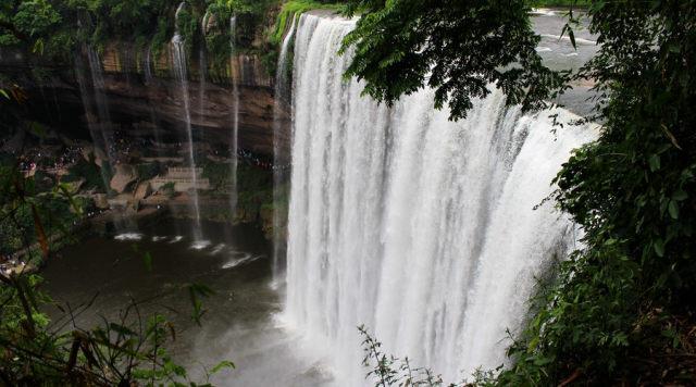 中国最新最美四大瀑布,中国最美的十大瀑布