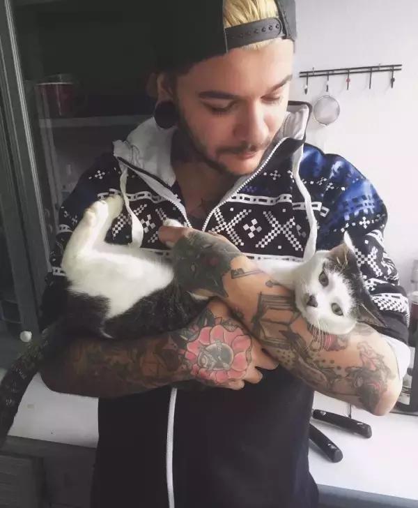 男人瘦如何穿搭,瘦的男人怎么穿搭有力量感