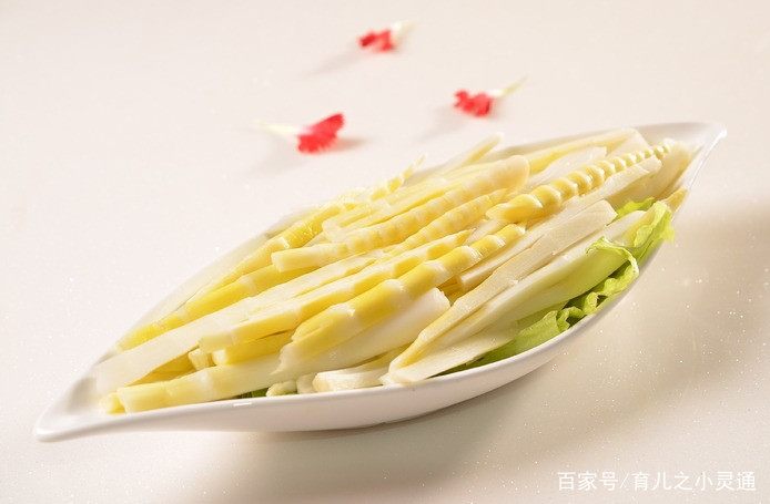 哺乳期的母亲食物搭配应注意哪些,哺乳期的妈妈要慎用这2样食物