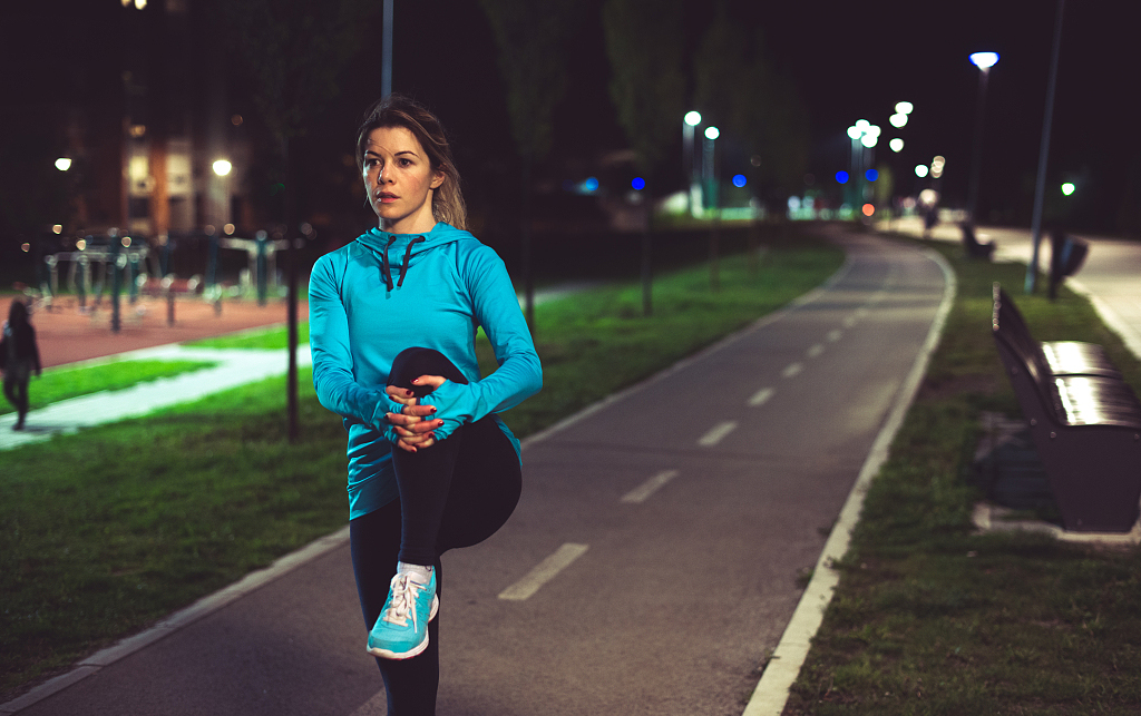 如何与失恋的天秤女相处,和平精英失恋了怎么办