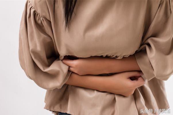 女性月经延后量少,月经有血块量少是宫寒