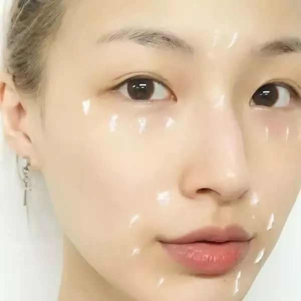 超级好用的一款复活水光面膜,韩国水光面膜