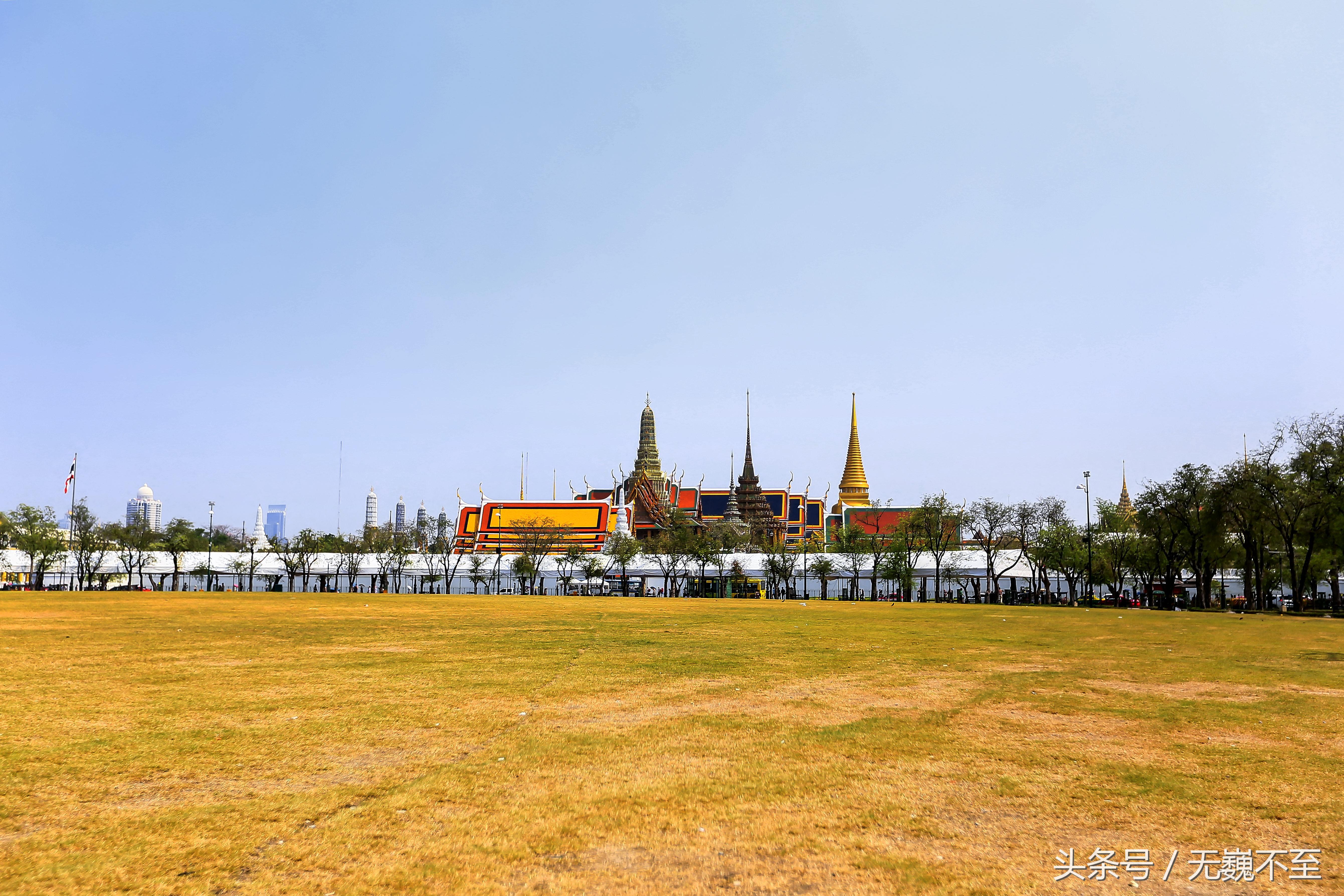 踏春曼谷，泼水大战前竟然先把泰国皇家卫队“检阅”一遍