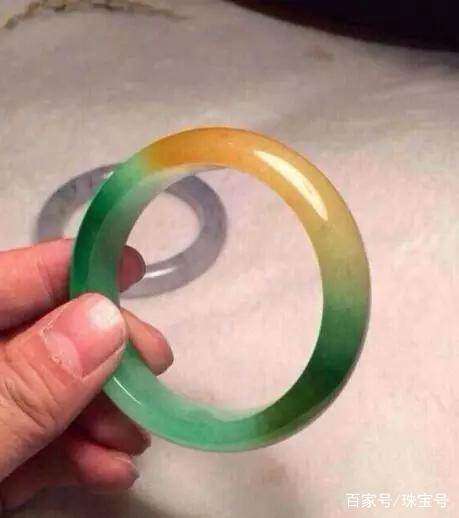 翡翠手镯断了怎么补救,玉手镯断了怎么补救最好