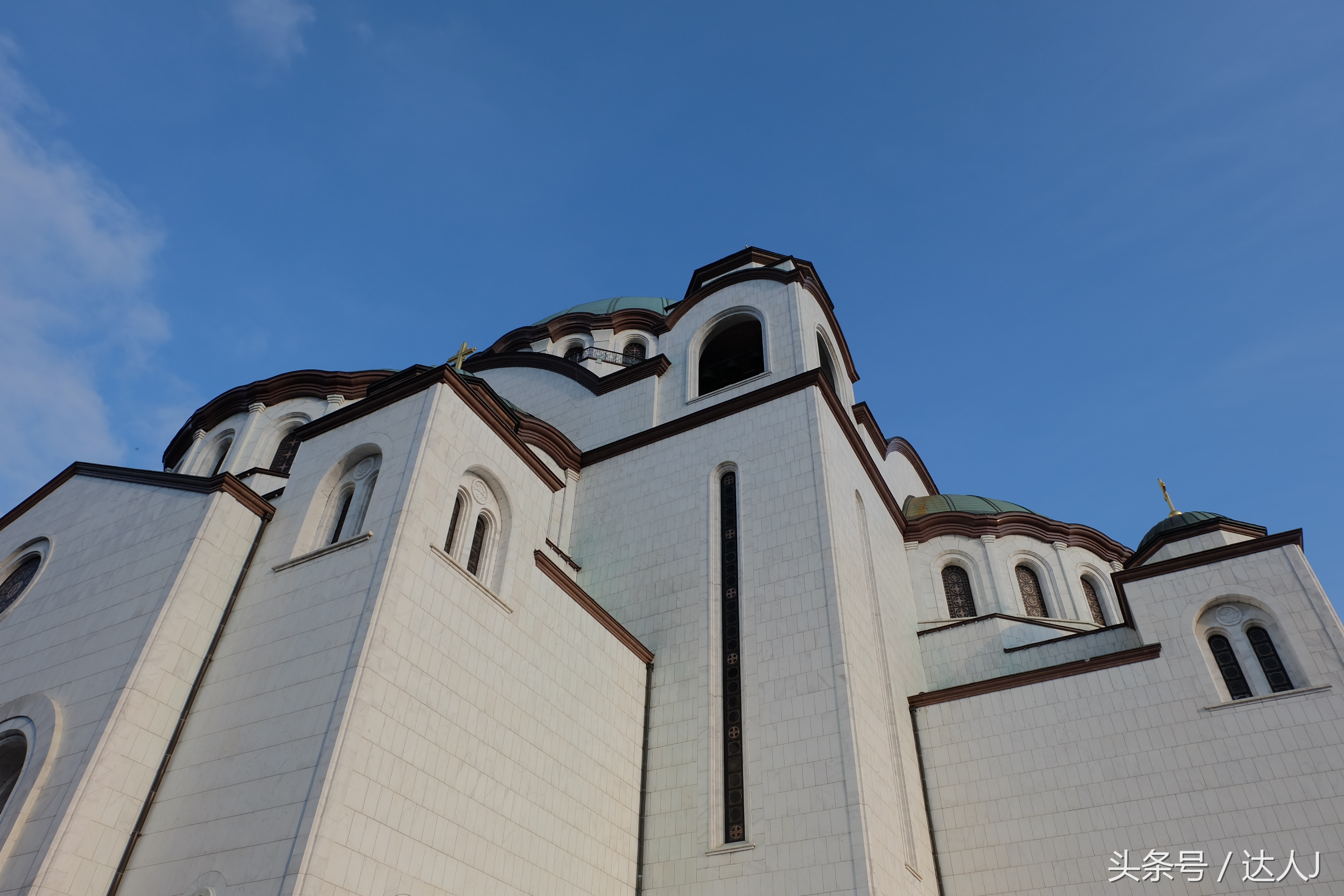 塞尔维亚的吉祥三宝:美女、帅哥、Kafana!