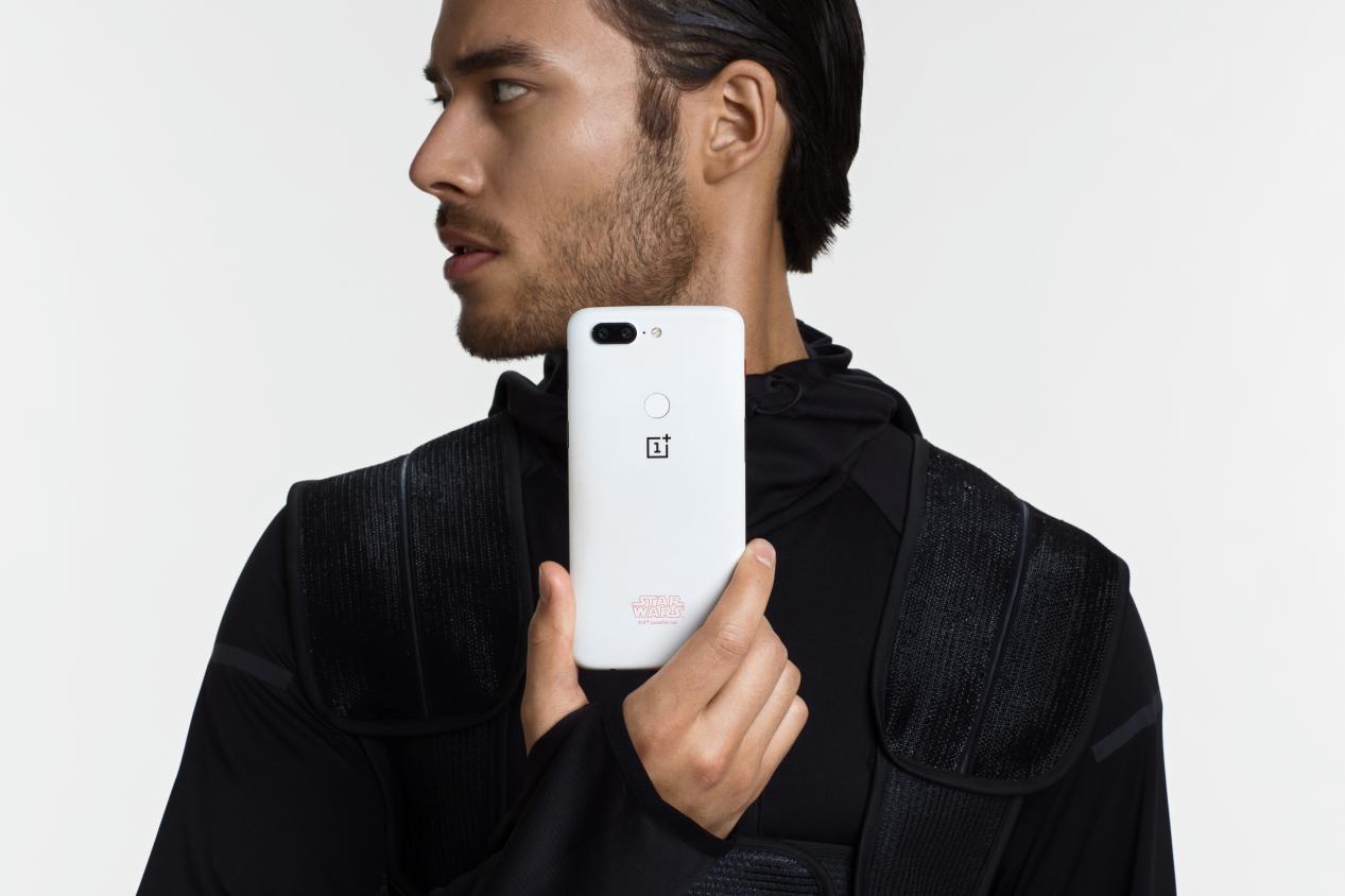 从星球大战到复仇者联盟，一加总能玩出不一样的火