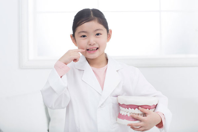 口腔溃疡如何对症用药加联合用药,口腔溃疡老是不好怎么办呢