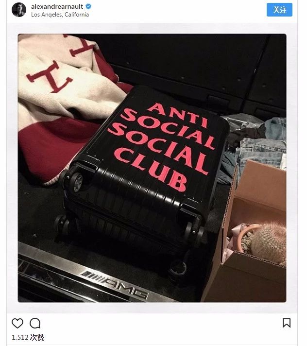 SupremexRIMOWA|这波Supreme行李箱的发售,利索的让人不习惯