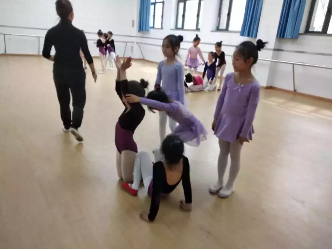 北师大长春附属学校老师,长春北师大附属学校好进吗