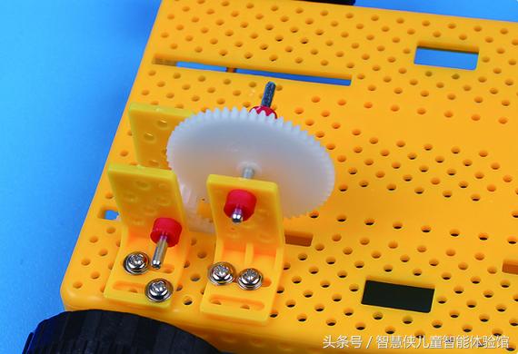 科技小制作做小车,科技小制作惯性小车