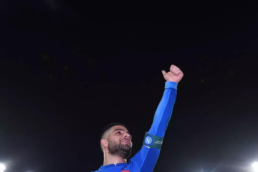 伟大的足球以弱胜强,伟大的球员永远面对质疑和谩骂