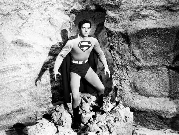 超人的男主角名字,超人男主角叫什么名字