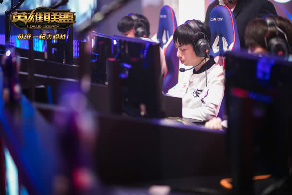 lol银河战舰怎么用,lol银河战舰战队