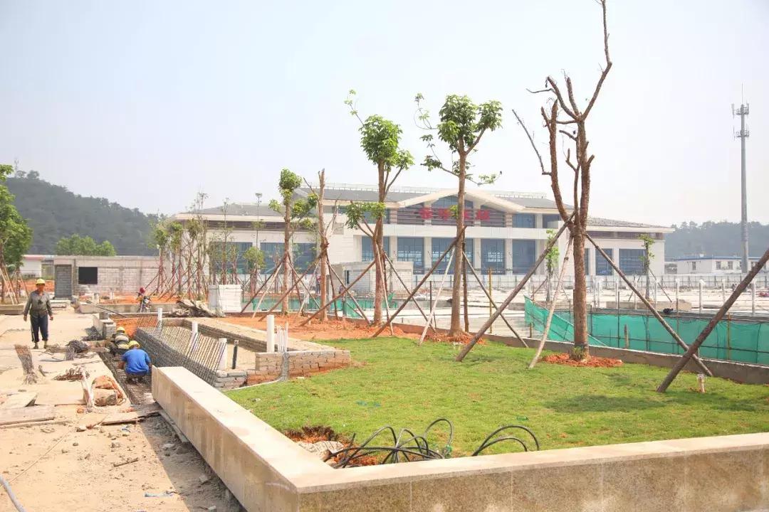 鍗楀箍楂橀搧浜戞诞涓滅珯寤烘垚鏃堕棿,鍗楀箍楂橀搧浜戞诞绔欏湪鍝噷