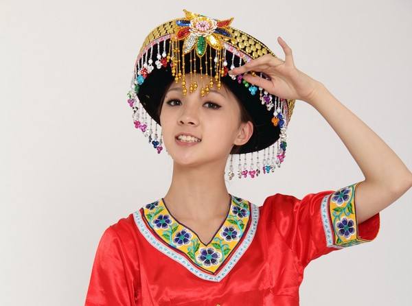 幼儿园大班手工少数民族头饰,各个少数民族头饰介绍