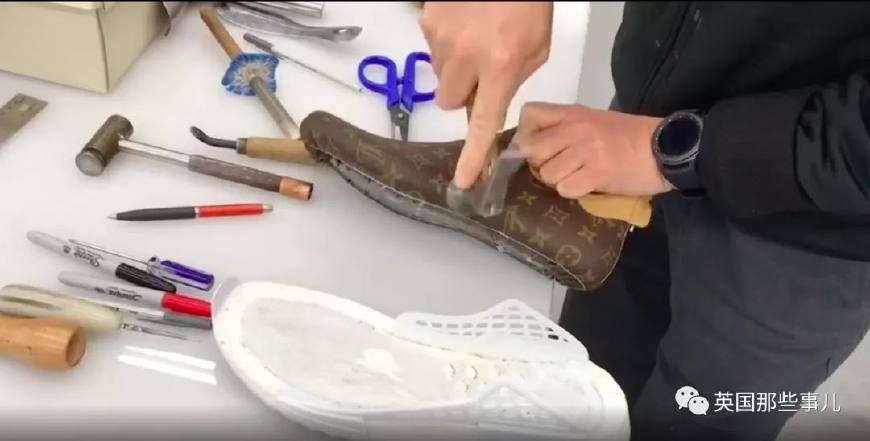 他把“假鞋”做到了极致,卖得比真鞋还贵……