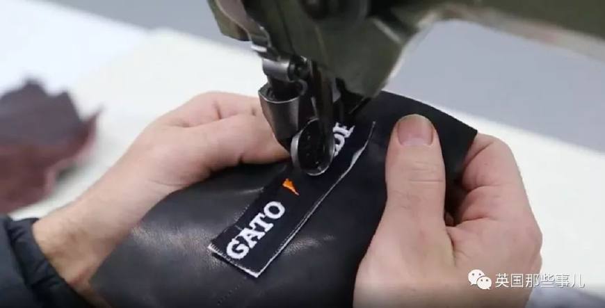 他把“假鞋”做到了极致,卖得比真鞋还贵……